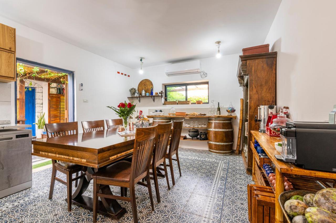 Bed and Breakfast Ahuzat Shaul Seaside Hadera Exterior foto